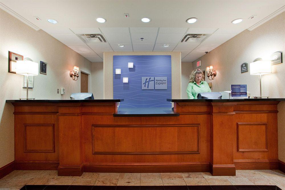 Holiday Inn Express & Suites Walterboro By Ihg Interior photo
