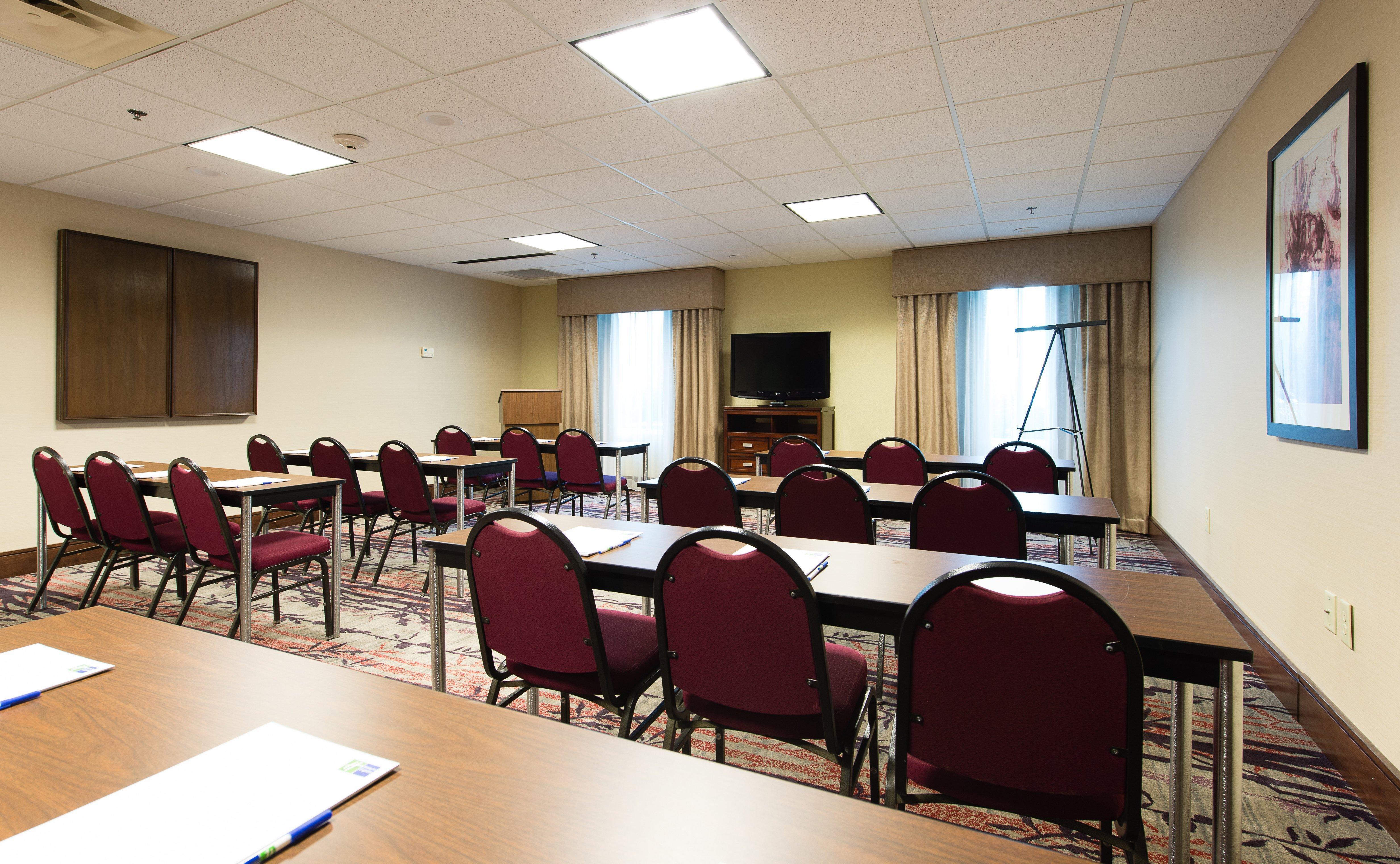 Holiday Inn Express & Suites Walterboro By Ihg Exterior photo